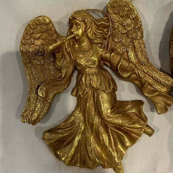 Large gold angel figurines or ornaments, Christmas decor, Hollywood Regency - Picture 2 of 5